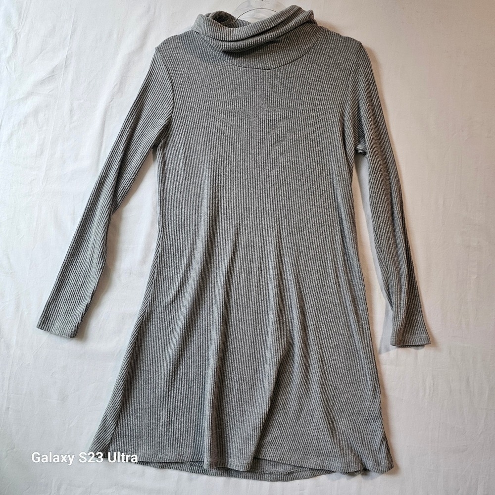 Philosophy Dress Women's Medium Gray Ribbed Turtleneck Sweater long sleeve
